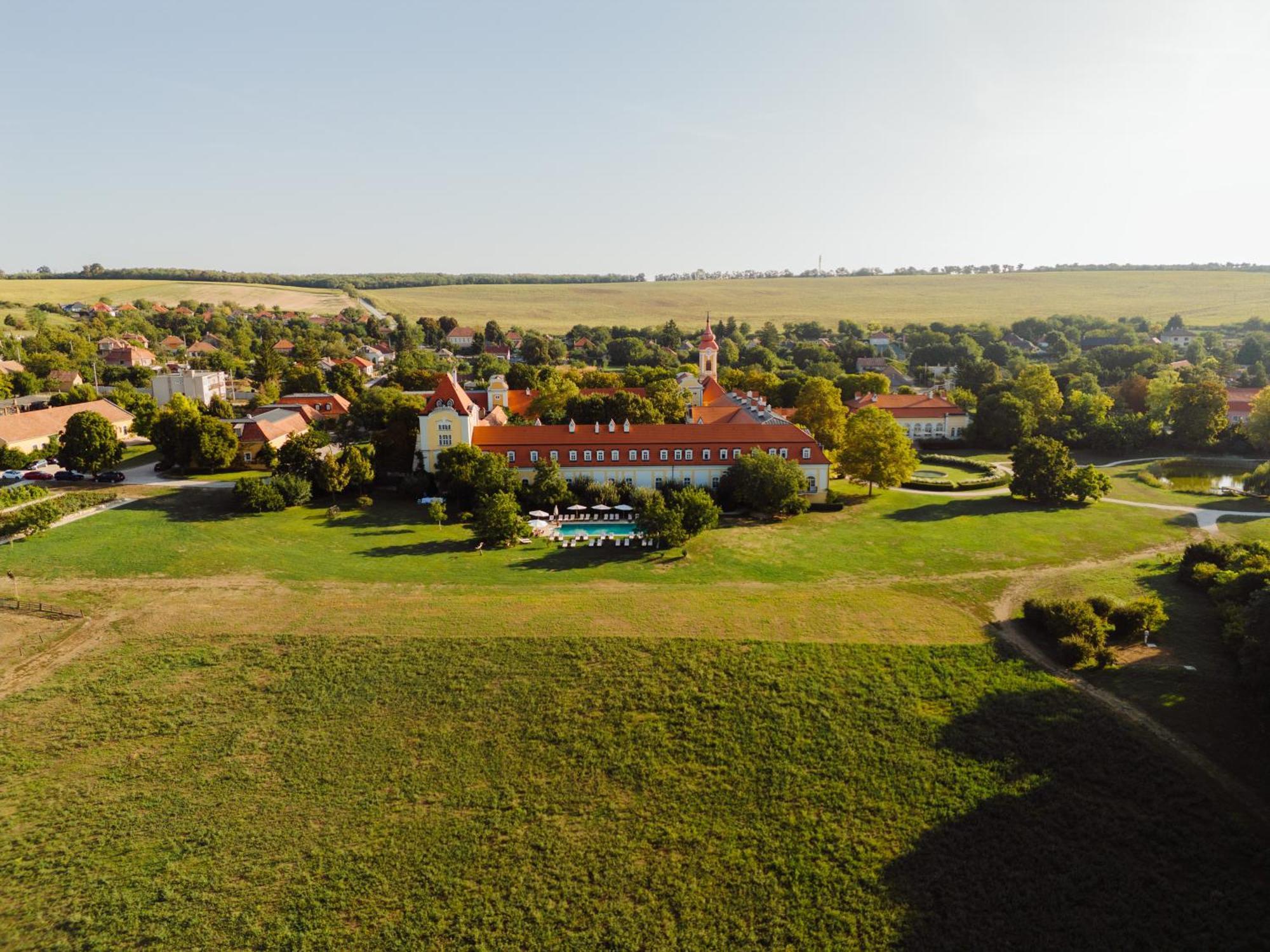 Hotel Chateau Bela Zewnętrze zdjęcie